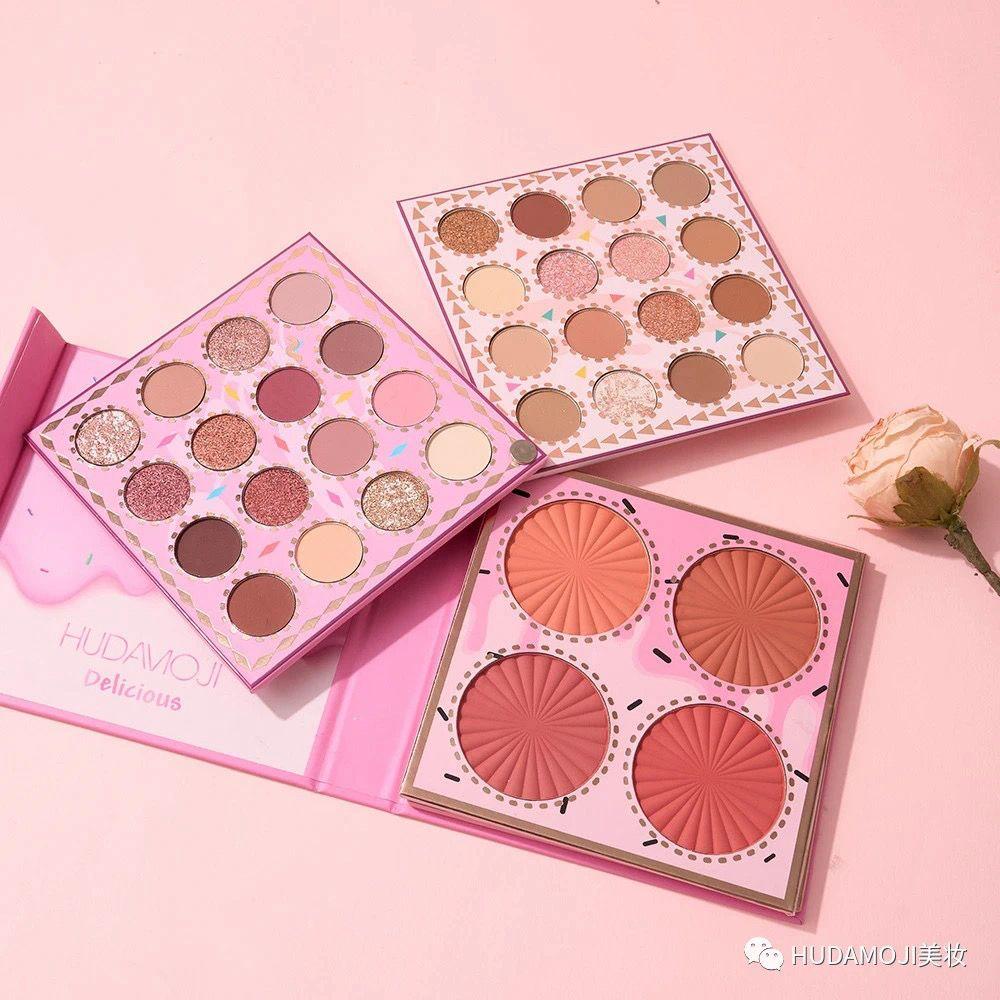 Hudamoji 4in1 Delicious Highlighter Blush And Eyeshadow Palette